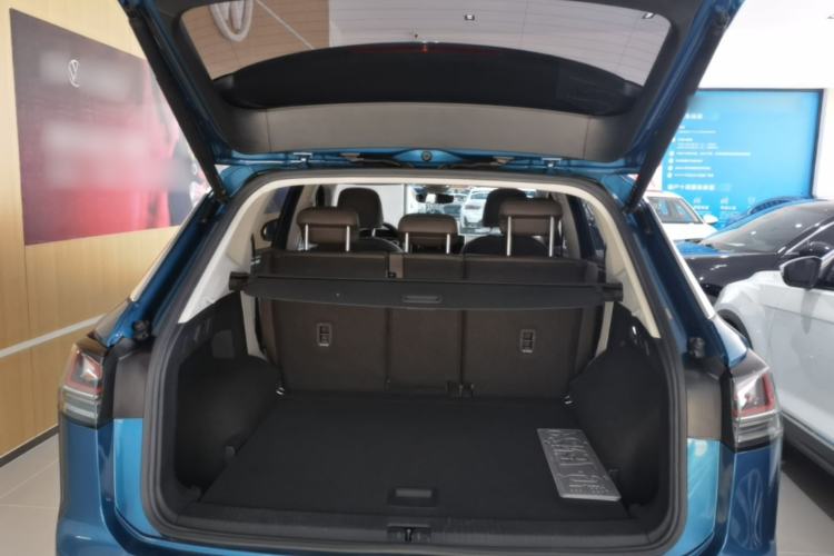 Used Volkswagen Tayron 2023 280TSI Two-Wheel-Drive Luxury Plus Advanced Version Trunk