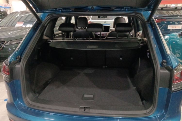Used Volkswagen Tayron 2023 380TSI Four-Wheel Drive R-Line Pro Smart Edition Trunk