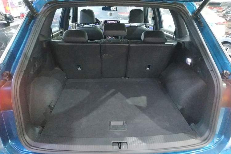 Used Volkswagen Tayron 2023 380TSI Four-Wheel Drive R-Line Pro Smart Edition Trunk