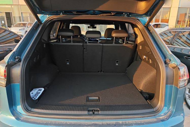 Used Volkswagen Tayron 2023 380TSI Four-Wheel Drive R-Line Pro Smart Edition Trunk
