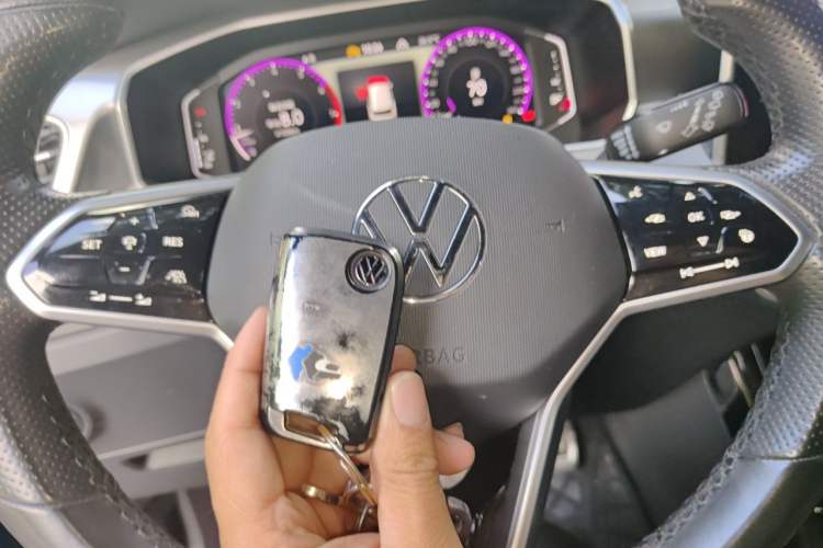 Used Volkswagen Tayron 2023 380TSI Four-Wheel Drive R-Line Pro Smart Edition Vehicle Key