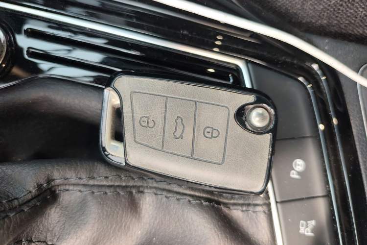Used Volkswagen Tayron 2023 380TSI Four-Wheel Drive R-Line Pro Smart Edition Vehicle Key