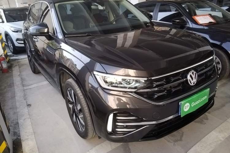 Used Volkswagen Tayron 2023 330TSI Two-Wheel-Drive R-Line High-Energy Version Exterior 2