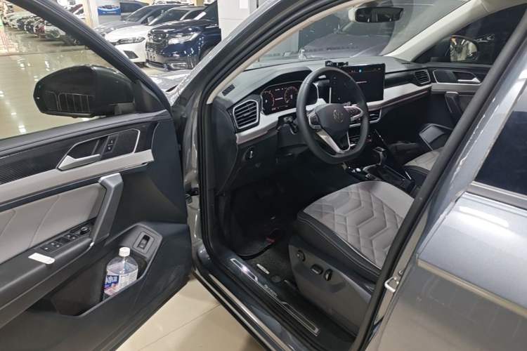 Used Volkswagen Tayron 2023 330TSI Two-Wheel-Drive Luxury Plus Advanced Version Driver Seat