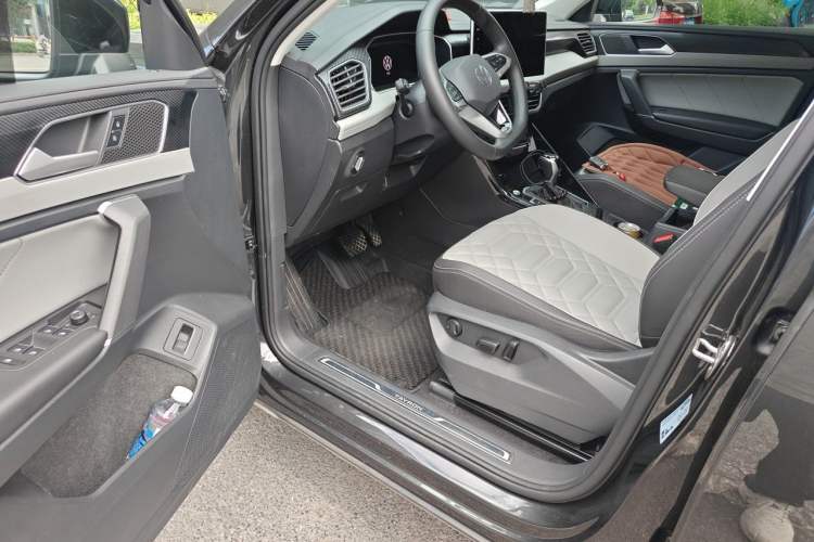 Used Volkswagen Tayron 2023 330TSI Two-Wheel-Drive Luxury Plus Advanced Version Driver Seat