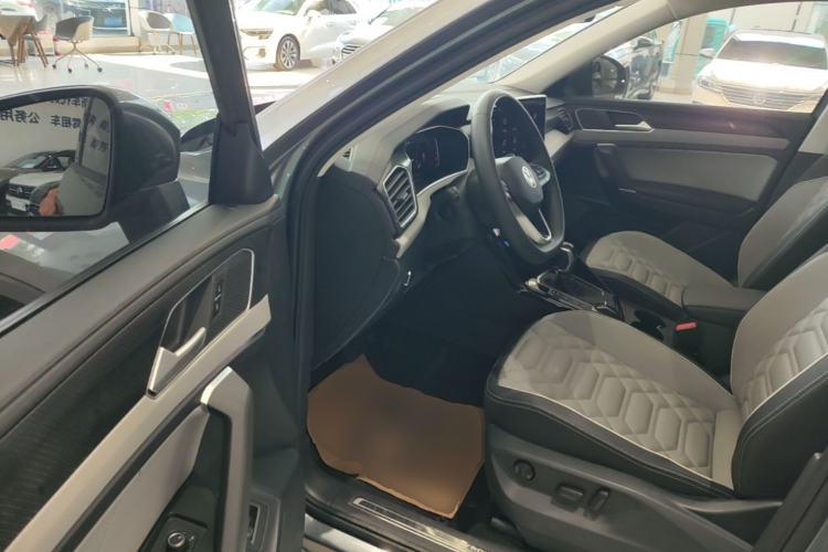 Used Volkswagen Tayron 2023 300TSI Two-Wheel-Drive Luxury Plus Advanced Edition Driver Seat