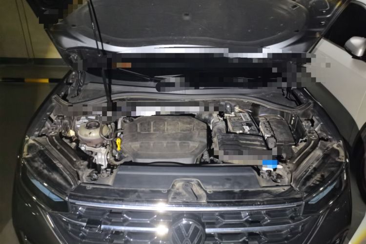Used Volkswagen Tayron 2023 330TSI Two-Wheel-Drive R-Line High-Energy Version Engine Bay