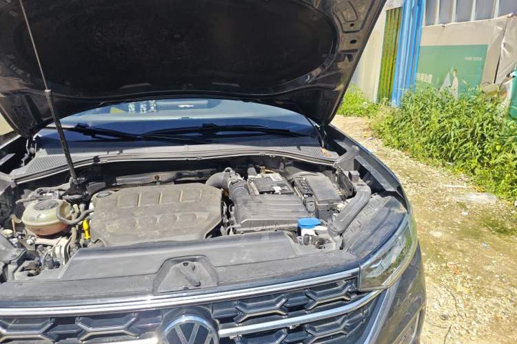 Used Volkswagen Tayron 2023 330TSI Two-Wheel-Drive Luxury Plus Advanced Version Engine Bay Left