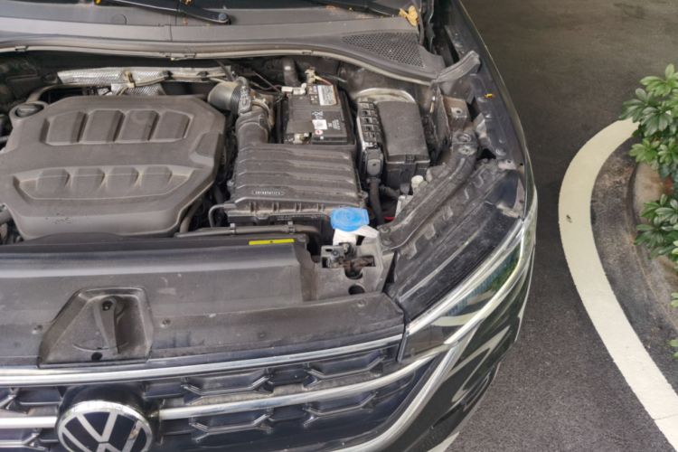 Used Volkswagen Tayron 2023 330TSI Two-Wheel-Drive Luxury Plus Advanced Version Engine Bay Left