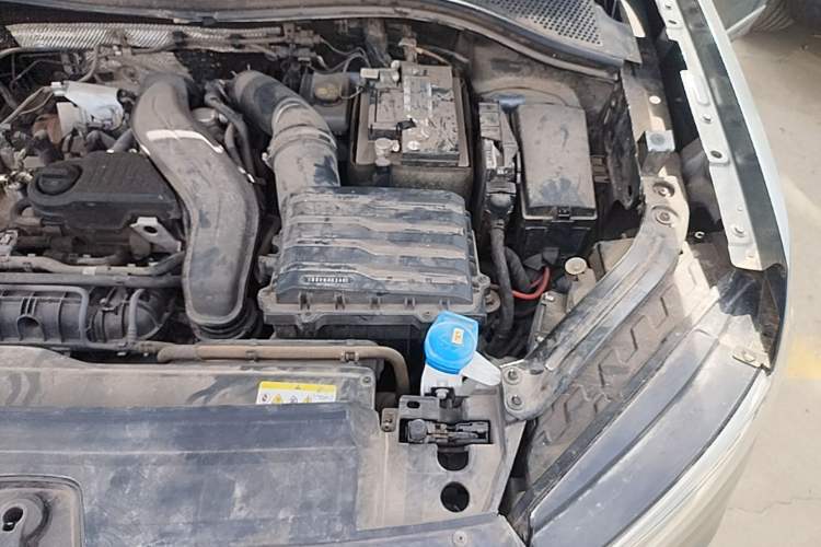 Used Volkswagen Tayron  Engine Bay Left