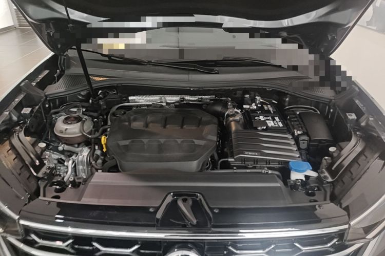Used Volkswagen Tayron 2023 330TSI Two-Wheel-Drive Luxury Plus Advanced Version Engine Bay