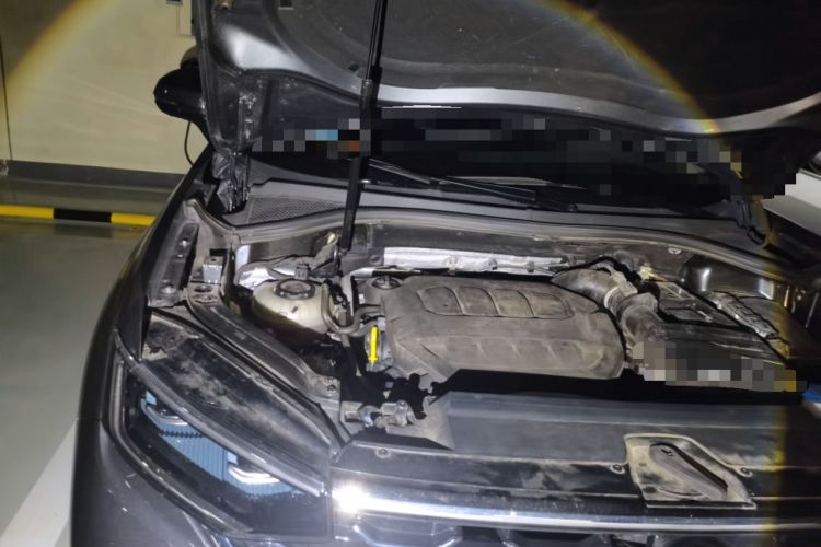 Used Volkswagen Tayron 2023 330TSI Two-Wheel-Drive R-Line High-Energy Version Engine Bay Right