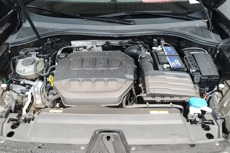 Used Volkswagen Tayron 2023 330TSI Two-Wheel-Drive Luxury Plus Advanced Version Engine Bay