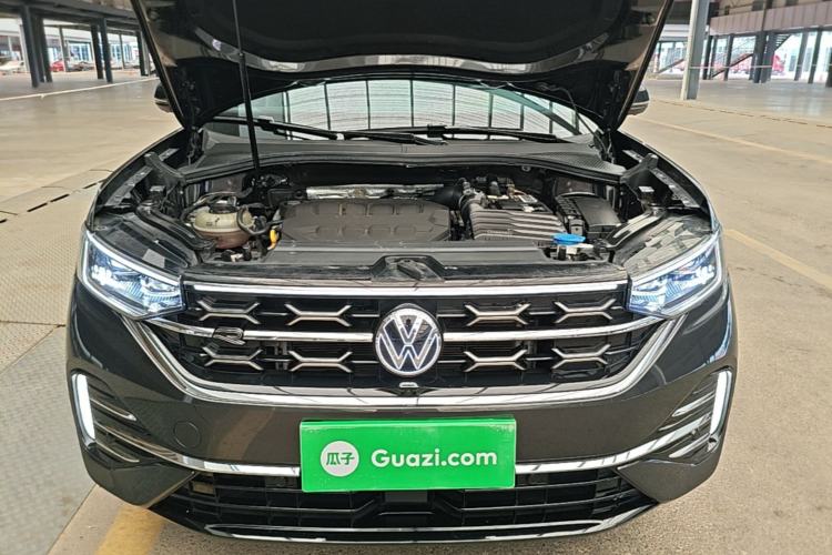 Used Volkswagen Tayron 2023 330TSI Two-Wheel-Drive R-Line High-Energy Version Engine Bay