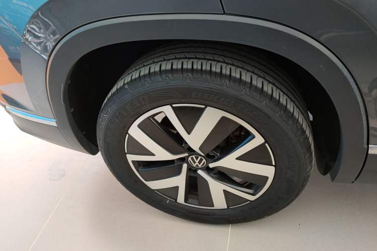 Used Volkswagen Tayron 2023 300TSI Two-Wheel-Drive Luxury Plus Advanced Edition Exterior 5