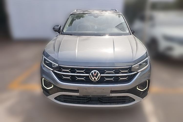 Used Volkswagen Tayron  Front