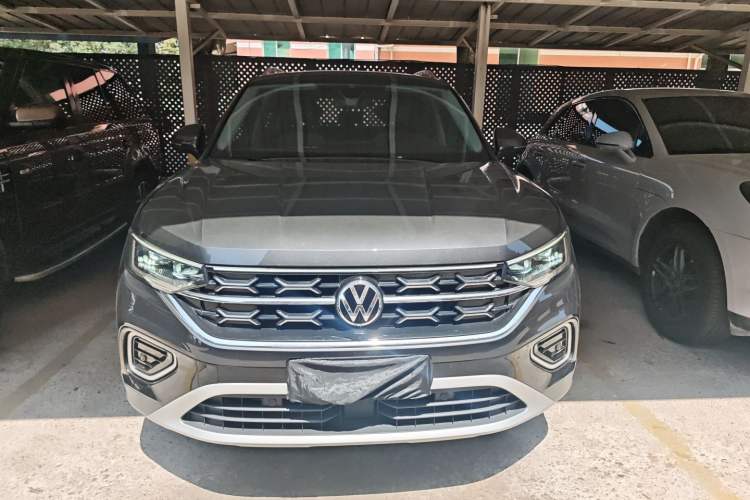 Used Volkswagen Tayron 2023 330TSI Two-Wheel-Drive Luxury Plus Advanced Version Front