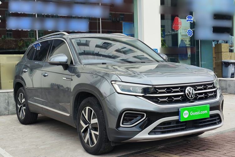 Used Volkswagen Tayron 2023 300TSI Two-Wheel-Drive Luxury Plus Advanced Edition Front Right 45 Deg