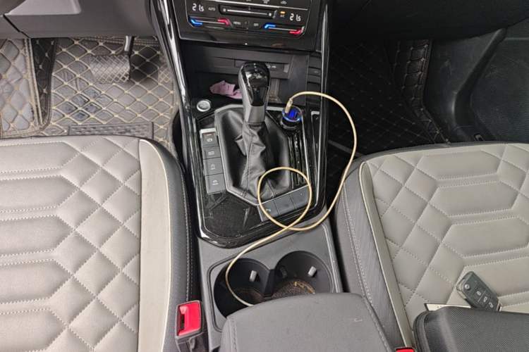Used Volkswagen Tayron 2023 330TSI Two-Wheel-Drive Luxury Plus Advanced Version Gear Lever