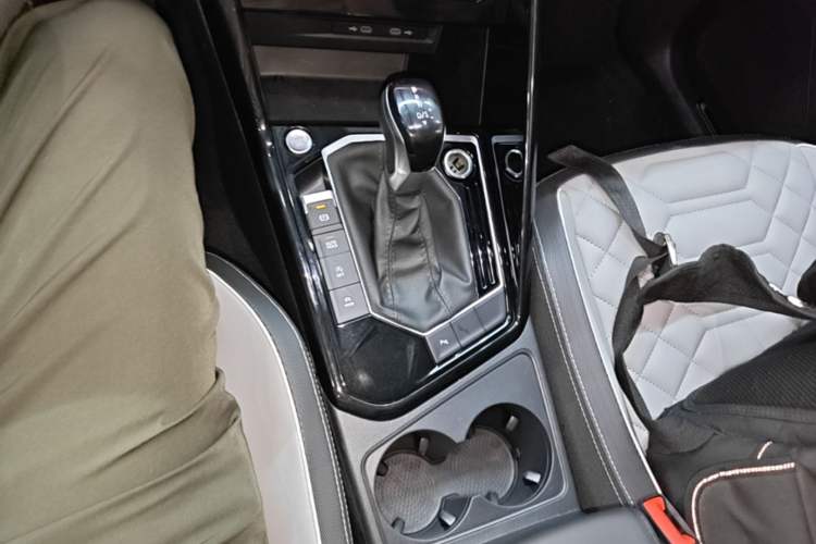 Used Volkswagen Tayron 2023 280TSI Two-Wheel-Drive Luxury Plus Advanced Version Gear Lever