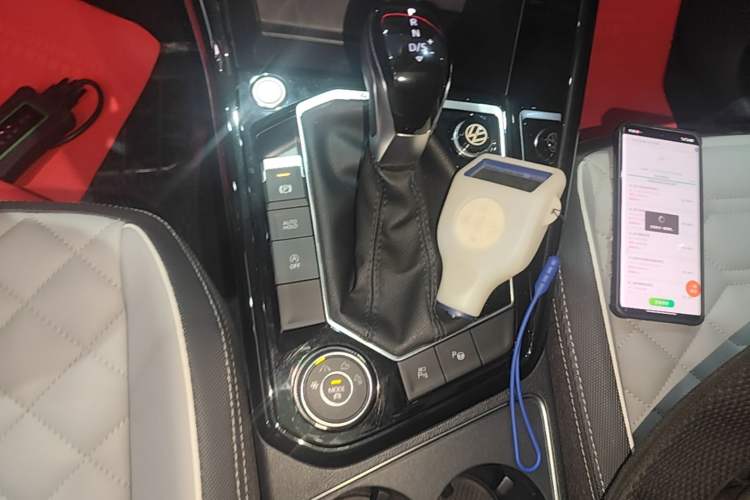 Used Volkswagen Tayron 2023 Revised Version 380TSI All-Wheel Drive R-Line High-Energy Edition Gear Lever