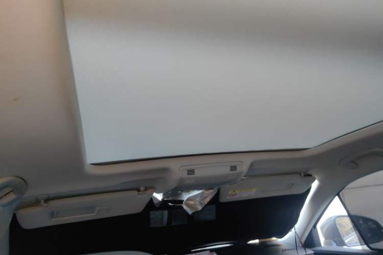 Used Volkswagen Tayron 2023 280TSI Two-Wheel-Drive Luxury Plus Advanced Version Headliner