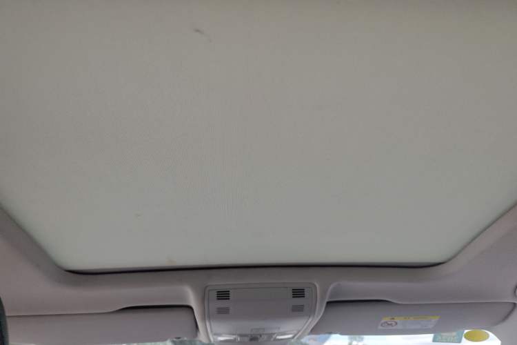Used Volkswagen Tayron 2023 330TSI Two-Wheel-Drive Luxury Plus Advanced Version Headliner