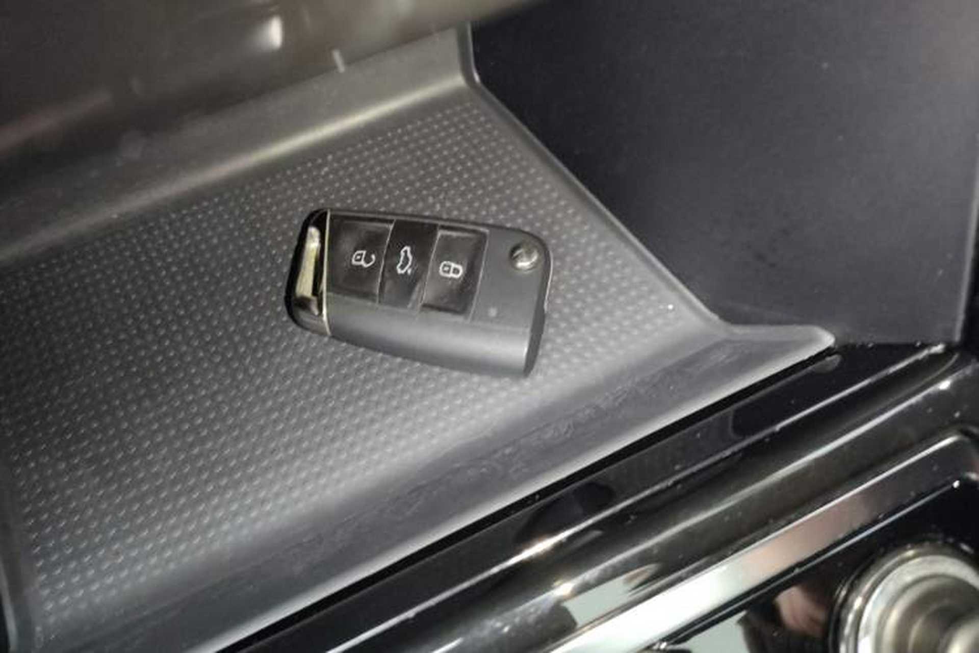 Used Volkswagen Tayron 2023 300TSI Two-Wheel-Drive Luxury Plus Advanced Edition Interior 1