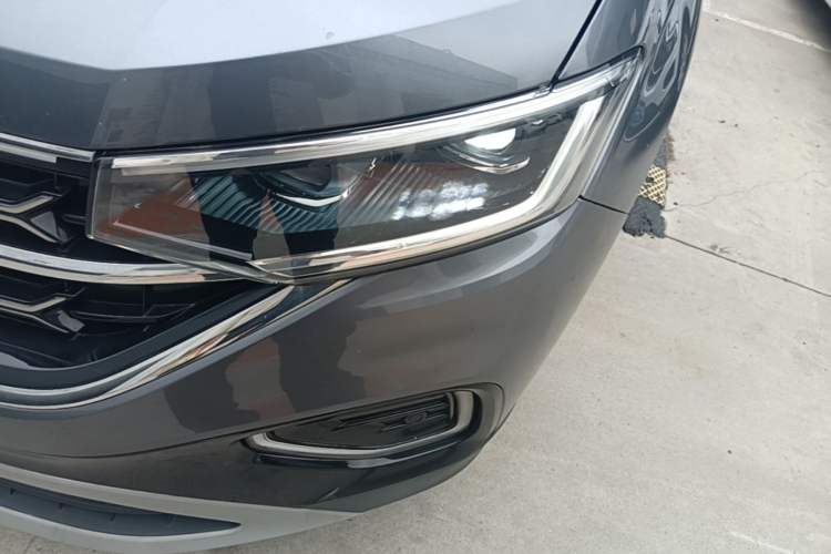 Used Volkswagen Tayron 2023 300TSI Two-Wheel-Drive Luxury Plus Advanced Edition Left Front Headlight