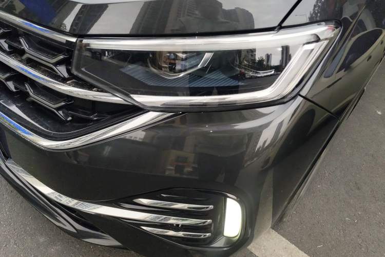 Used Volkswagen Tayron 2023 Revised Version 380TSI All-Wheel Drive R-Line High-Energy Edition Left Front Headlight