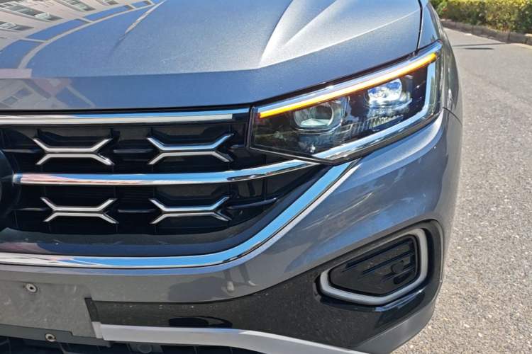 Used Volkswagen Tayron 2023 330TSI Two-Wheel-Drive Luxury Plus Advanced Version Left Front Headlight