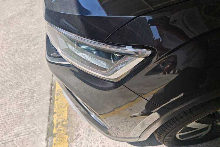 Used Volkswagen Tayron 2023 330TSI Two-Wheel-Drive Luxury Plus Advanced Version Left Front Headlight
