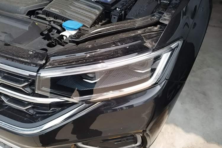 Used Volkswagen Tayron 2023 330TSI Two-Wheel-Drive Luxury Plus Advanced Version Left Front Headlight