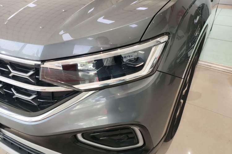 Used Volkswagen Tayron 2023 300TSI Two-Wheel-Drive Luxury Plus Advanced Edition Left Front Headlight