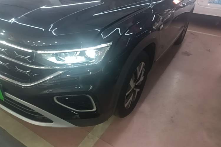 Used Volkswagen Tayron 2023 330TSI Two-Wheel-Drive Luxury Plus Advanced Version Left Front Headlight