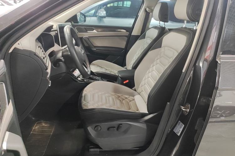 Used Volkswagen Tayron 2023 330TSI Two-Wheel-Drive Luxury Plus Advanced Version Left Front Seat