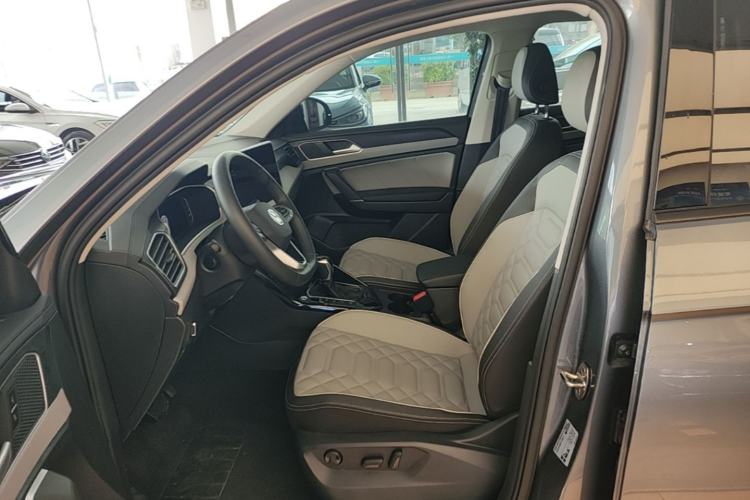 Used Volkswagen Tayron 2023 300TSI Two-Wheel-Drive Luxury Plus Advanced Edition Left Front Seat