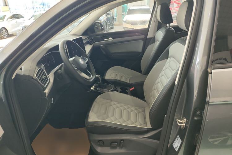 Used Volkswagen Tayron 2023 300TSI Two-Wheel-Drive Luxury Plus Advanced Edition Left Front Seat