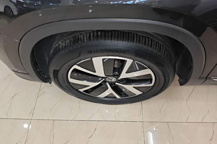 Used Volkswagen Tayron 2023 280TSI Two-Wheel-Drive Luxury Plus Advanced Version Left Front Wheel Hub