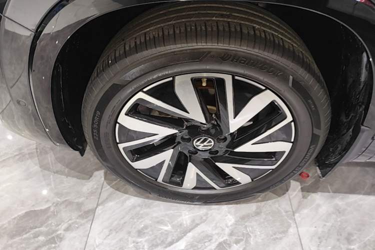 Used Volkswagen Tayron 2023 Revised Version 380TSI All-Wheel Drive R-Line High-Energy Edition Left Front Wheel Hub