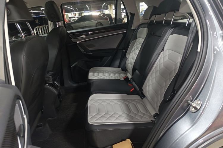 Used Volkswagen Tayron 2023 330TSI Two-Wheel-Drive Luxury Plus Advanced Version Left Rear Seat