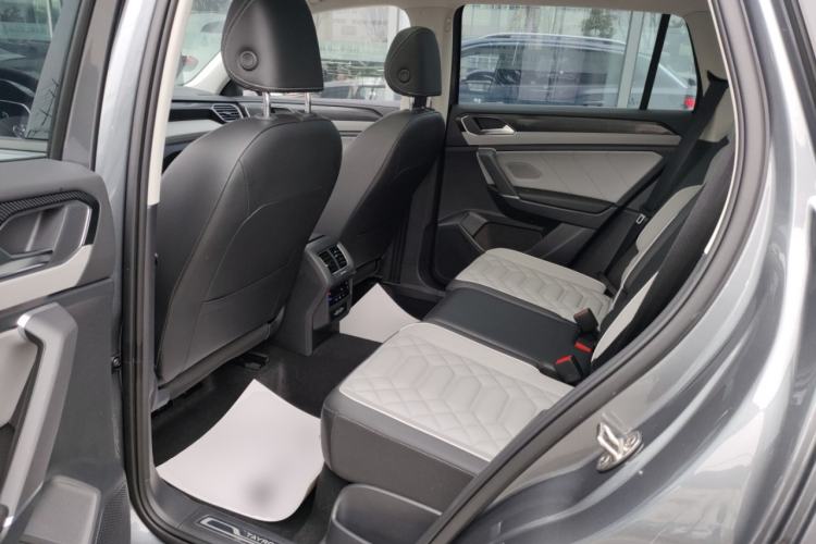 Used Volkswagen Tayron 2023 300TSI Two-Wheel-Drive Luxury Plus Advanced Edition Left Rear Seat