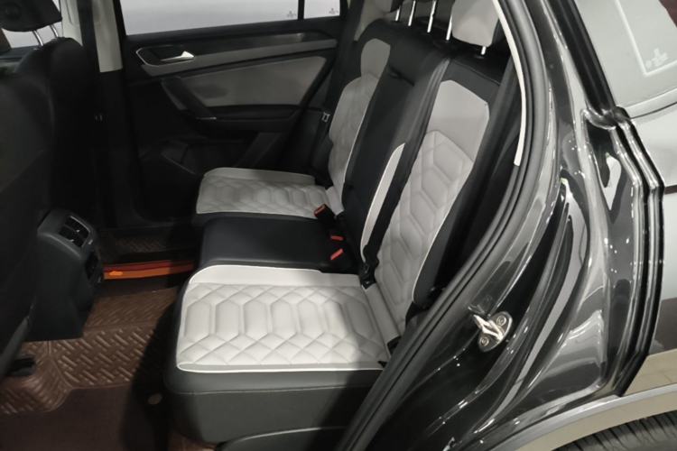 Used Volkswagen Tayron 2023 330TSI Two-Wheel-Drive Luxury Plus Advanced Version Left Rear Seat