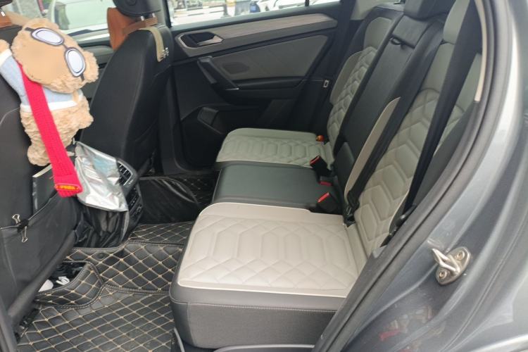 Used Volkswagen Tayron 2023 380TSI Four-Wheel Drive R-Line High-Energy Version Left Rear Seat