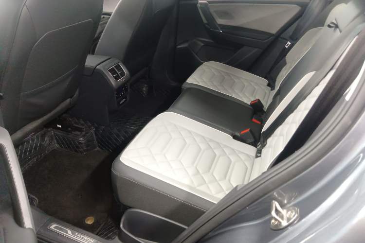 Used Volkswagen Tayron 2023 330TSI Two-Wheel-Drive Luxury Plus Advanced Version Left Rear Seat