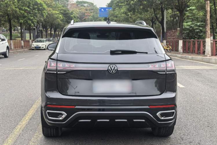 Used Volkswagen Tayron 2023 Revised Version 380TSI All-Wheel Drive R-Line High-Energy Edition Rear