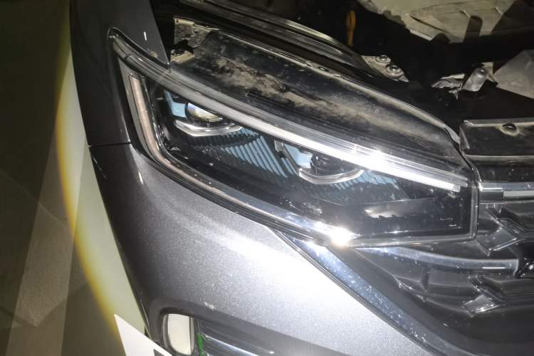 Used Volkswagen Tayron 2023 330TSI Two-Wheel-Drive R-Line High-Energy Version Right Front Headlight