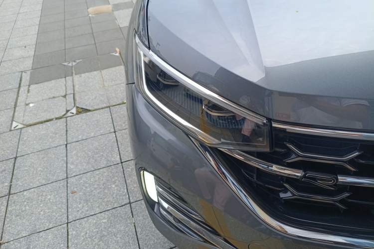 Used Volkswagen Tayron 2023 380TSI Four-Wheel Drive R-Line High-Energy Version Right Front Headlight
