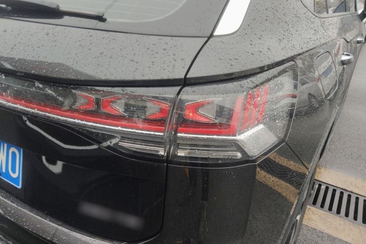 Used Volkswagen Tayron 2023 330TSI Two-Wheel-Drive Luxury Plus Advanced Version Right Rear Taillight
