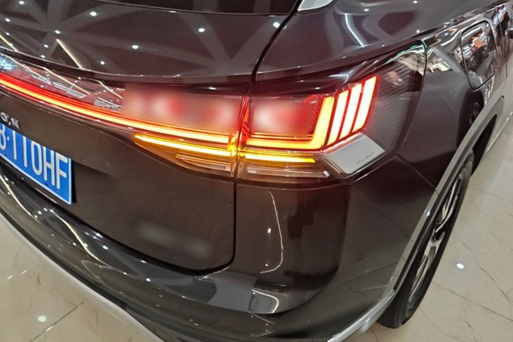 Used Volkswagen Tayron 2023 280TSI Two-Wheel-Drive Luxury Plus Advanced Version Right Rear Taillight